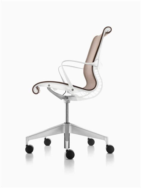 The 'kinematic spine' of the herman miller setu chair is precisely engineered to achieve instant comfort, hence negating the need for any adjustment other than height. Setu - Side Chair - Herman Miller | Setu chair, Chair ...