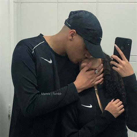 Pin De M O R E N A🐍 Em Couples Fotos Tumblr De Meninos Frases Foto Namorado Fotos De Casais