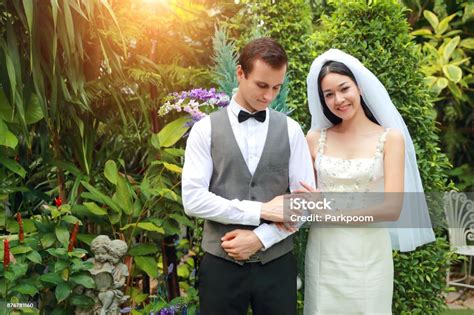 Bride And Groom Pre Wedding Stock Photo Download Image Now Bride