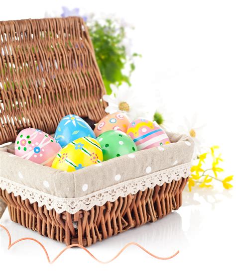 4k Easter White Background Wicker Basket Eggs Multicolor Hd