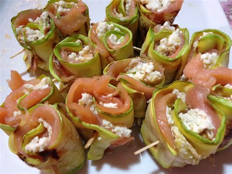 Check spelling or type a new query. La mia cucina improvvisata: Involtini di zucchine e salmone