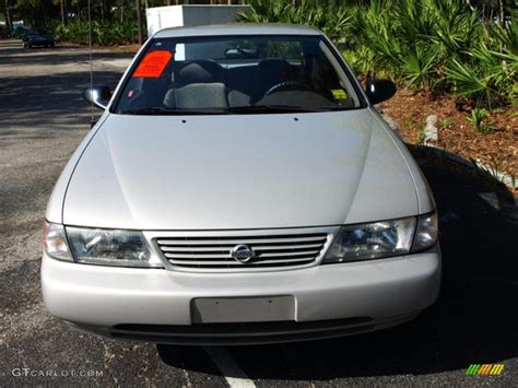 1997 Platinum Gold Metallic Nissan Sentra Gxe 28527298 Photo 7