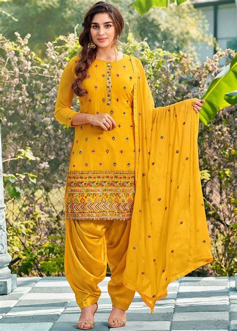 Incredible Collection Of 999 Punjabi Suit Pictures In Full 4k Resolution