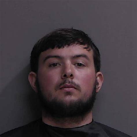 Florida man crashes into deputy, gets arrested after leaving license