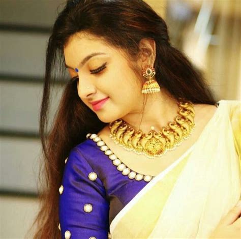 To style your traditional and conventional saree but with a stunning hairstyle for saree look, then you should prefer to go with this braided bun hairstyle for saree. 44 best Malavika Nair images on Pinterest | Indian beauty ...
