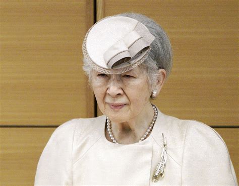 Japans Ex Empress Michiko Has Early Stage Breast Cancer