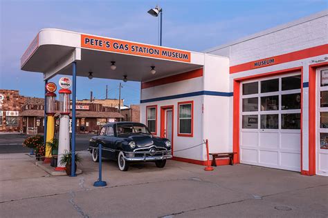 Route 66 Vintage Gas Station Williams Arizona Photograph By John Wayland