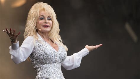 Dolly Parton And James Patterson Team Up To Release ‘run Rose Run Novel