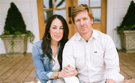 If we're going to announce the gender of our #5th child. Take Sneak Peek At Joanna Gaines's New Target Collection