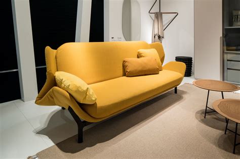 Italian furniture factories > ligne roset > schlafzimmer > betten. CLAM ist sowohl ein Sofa mit hohem Designanspruch als auch ...