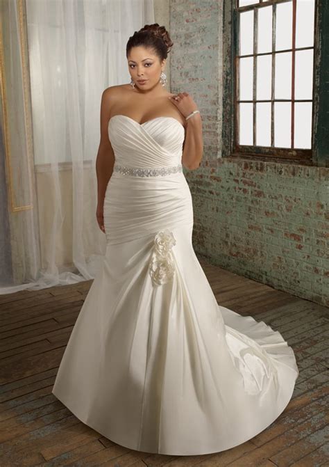 Wedding Gowns For Plus Size Wedding And Bridal Inspiration
