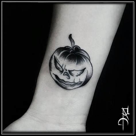 30 Pumpkin Tattoos To Celebrate Autumn And Halloween Page 2 Of 3
