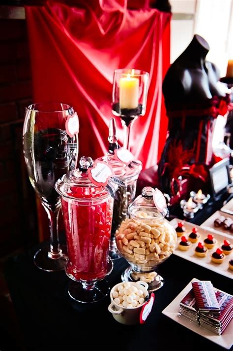 1000 Images About Burlesquemoulin Rouge Birthday Party On Pinterest