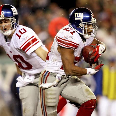 Giants Vs Packers Tiki Barbers Nonsensical Support Of Eli Manning Is
