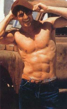 Tom Cruise Muscles Cruise Pictures Most Popular Movies Hottest Male