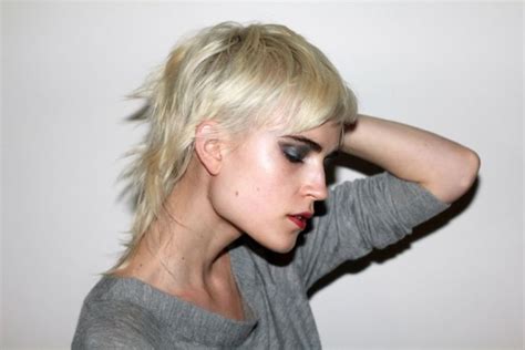 Top 20 classy punk hairstyles for women. side mullet | Mullet hairstyle, Short hair styles, Hairstyle