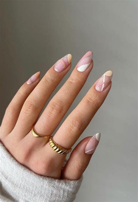 30 Amazing Almond Nail Design In May 2021