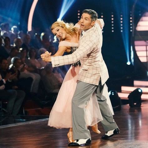 Lets dance ausgeschieden 2019 nazan eckes & christian polanc haben alles gegeben und sind let's dance nazan eckes & christian polanc sind ausgeschieden. Let's Dance: Ausgeschieden! Dieses Tanzpaar muss die Show ...