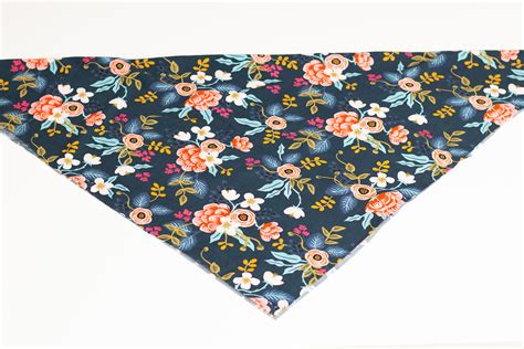 How To Sew A Scarf A Fun Small Square Scarf Tutorial Sewascarf