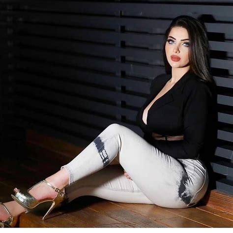 Turkish Women Beautiful Women With Beautiful Legs Beautiful Models Curvy Women Fashion White