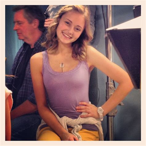 Ella Purnell Nude Leaked Photos Naked Body Parts Of Celebrities