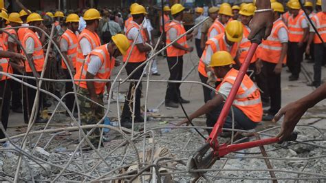 An Overpass Collapses In Kolkata India Cnn