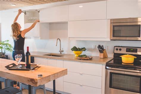 Creating your dream kitchen means making the most of your space, including your walls. Using Wall Cabinets to Maximum Effect in Your IKEA Kitchen