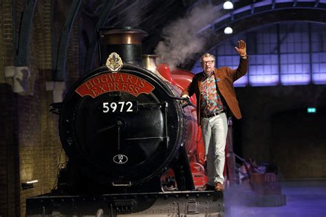 First Look The Hogwarts Express And Platform 9 ¾ Arrive At The Warner