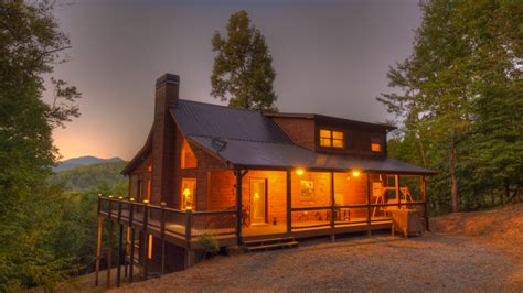 Perched On A Hillside In The Mineral Bluffs Community Of Mountain High