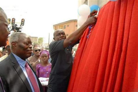 The official pastor chris online application for android devices. Pastor WF Kumuyi Build Bridge And Public Car Park ...