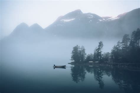 7 Tips For Shooting Foggy Landscape Photos From Instagrams Moment