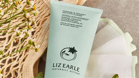 Liz Earle Cleanse And Polish Hot Cloth Cleanser Review Glamour Uk