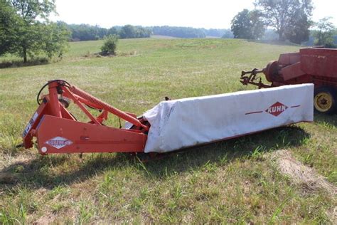 Sold Kuhn Gmd 700 Gii Hd Hay And Forage Mowers Disk Tractor Zoom