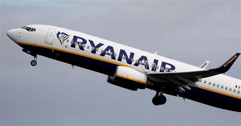 Ryanair Plane From Krakow In Stansted Emergency Landing Escorted By