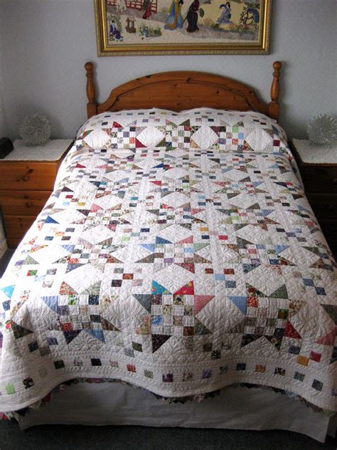 So for my sister's birthday, i am using the fabric leftover from mask making to make her a scrap quilt. such an old fashioned feel to scrap quilts (With images ...