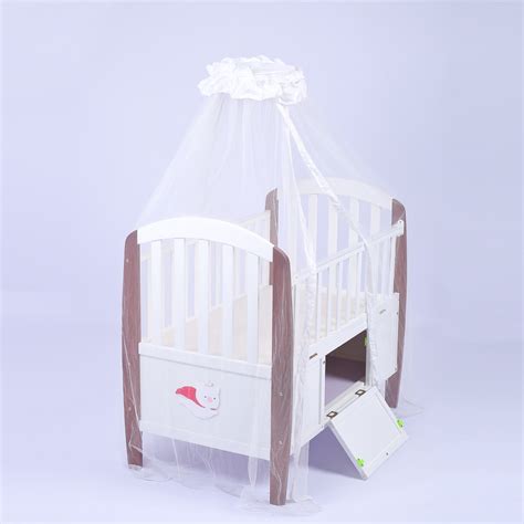 The Baby Bed Hot Selling Adjustable Wooden Cribs New Born Baby Bed