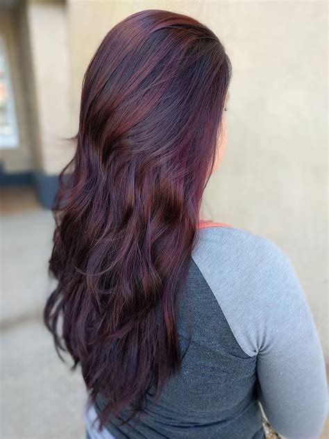 Black cherry is a gorgeous idea to embrace the fall or winter, it's a cool way to make a statement for those who the best thing about this hair color is that it suits all the hairstyles well. Chocolate Cherry Merlot highlights | Cherry hair colors ...