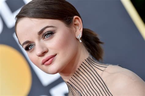 Joey King At The 2020 Golden Globes Best Hair And Makeup At The Golden Globes 2020 Popsugar