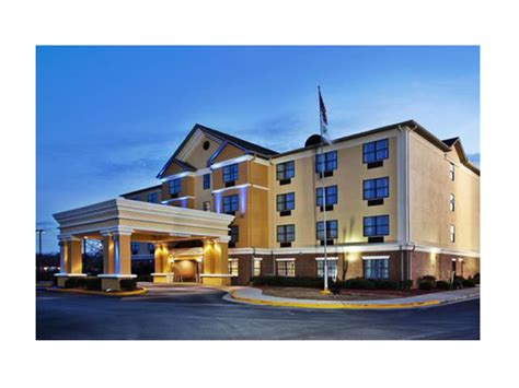 Top quality accomodation and event facilities. Holiday Inn Express & Suites Byron | Official Georgia ...