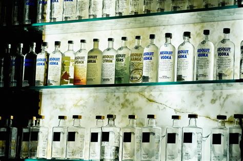 Difference Between Gin And Vodka — Lahhentagge Distillery