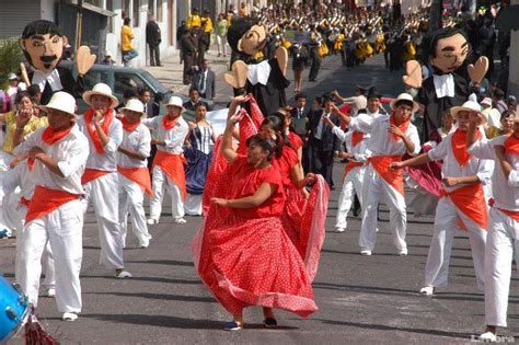 FIESTAS DE QUITO Ecuador Fiestas de Quito tradición y desencuentros