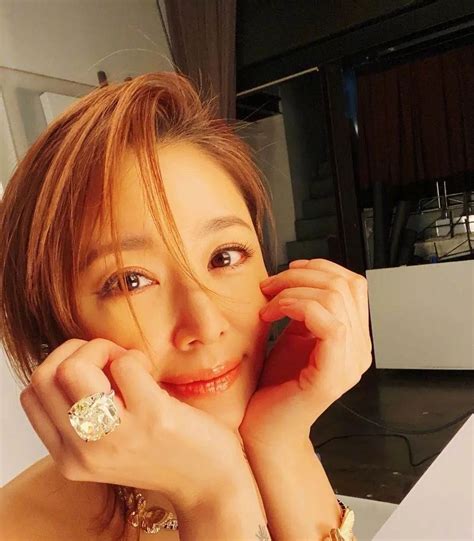The site owner hides the web page description. 林心如三岁女儿身高惹眼，一家三口同框，霍建华放弃事业成奶爸？