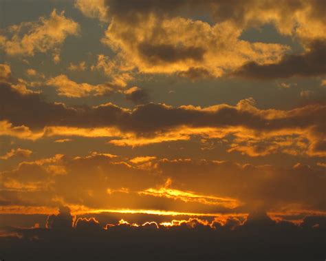 Suns T Rojo Nublado Sol Vista Naranja Atardecer Cielo Nubes