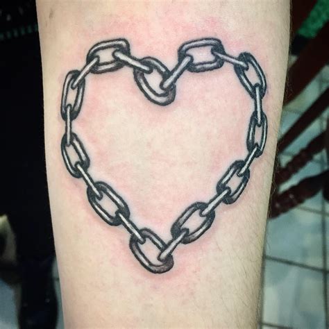 Chain Link Tattoo