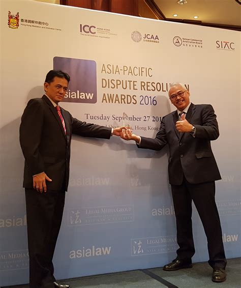 6 kişi burada olduğunu bildirdi. Assegaf Hamzah and Partners . Client Update 4 October 2016