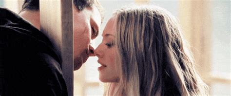 Mark Wahlberg And Amanda Seyfried Kiss For Ted 2 Nyc Scenes Mark Wahlberg Amanda Seyfried