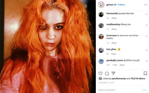 Elon Musks Girlfriend Grimes Confirms Shes Pregnant With Topless Snap As Fans Joke She Can Now