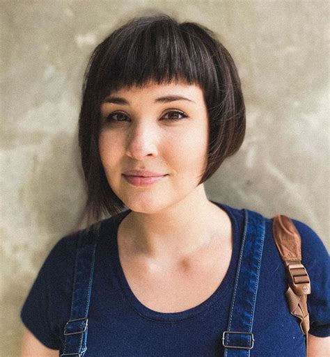 50 Most Trendy And Flattering Bangs For Round Faces In 2022 Hadviser