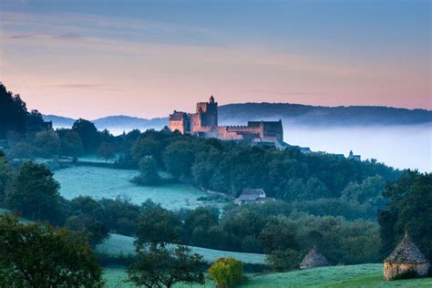 Chateau Beynac Bing Wallpaper Download