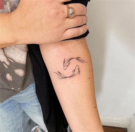 Creative Minimalist Aesthetic Tattoo Ideas Tattoos For Women Hand Tattoos Simplistic Tattoos